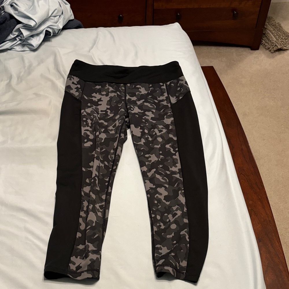 Mono B Black and Gray Camo Leggings